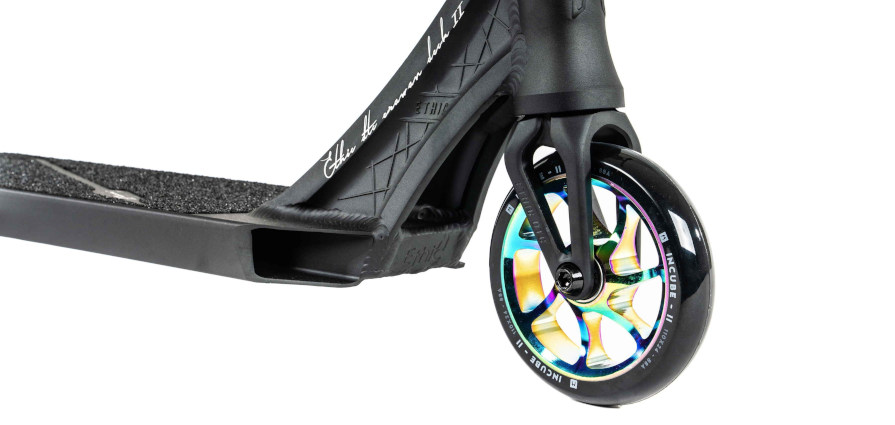 Ethic DTC Erawan V2 Neochrome M Complete Scooter