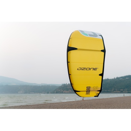 Ozone Enduro V4 Kitesurfing Kite